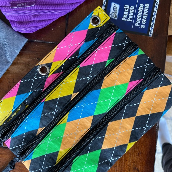 Assorted children’s pencil cases ✏️💌 - Picture 2 of 8